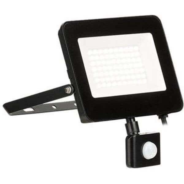 240v store security light