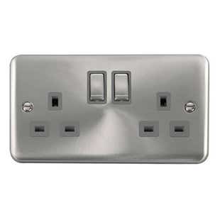 Click Scolmore Deco Plus Satin Chrome 2 Gang DP Ingot Switched Socket with Grey Insert 13A