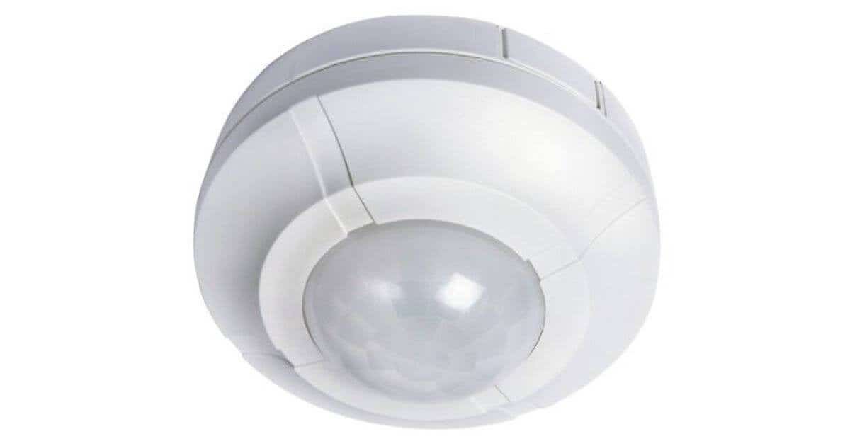 Timeguard 2.4 kW 32 W Lighting Controller Detector PIR Surface Mount 230 V ac